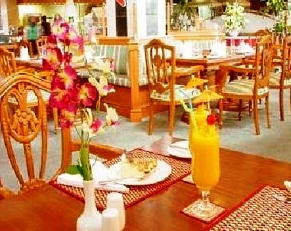 Mulia Hotel Bandar Seri Begawan Bagian luar foto